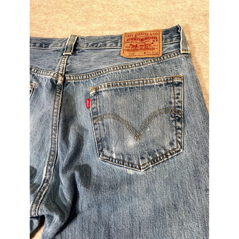 Levis 501 Original Fit Straight Jeans Mens 35x32 Blue Denim Logo Cotton Mid Rise